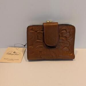 NWT Patricia Nash Gold Tooled Iberia Leather Wallet w/ RFID Protection